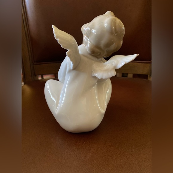 Lladro #4530 Setting Angel Thinking - Picture 2 of 8